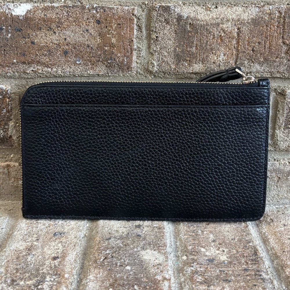Kate Spade Black Wristlet Authentic Excellent Condition - Picture 3 of 5